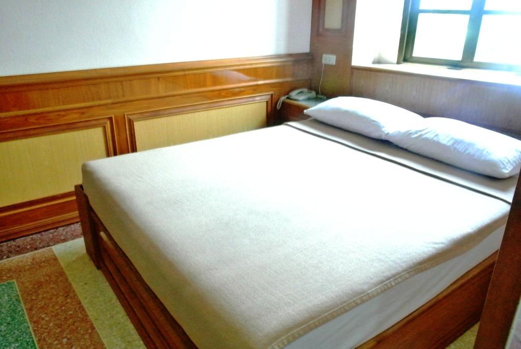 Rose Garden Hotel Ayutthaya Rom bilde