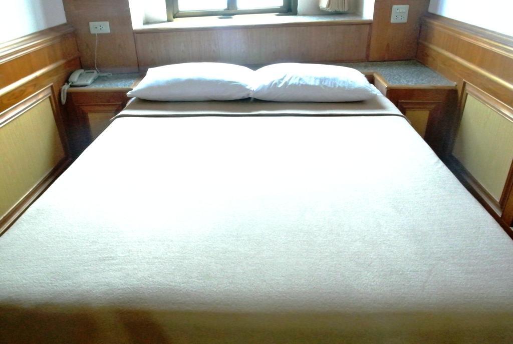 Rose Garden Hotel Ayutthaya Rom bilde